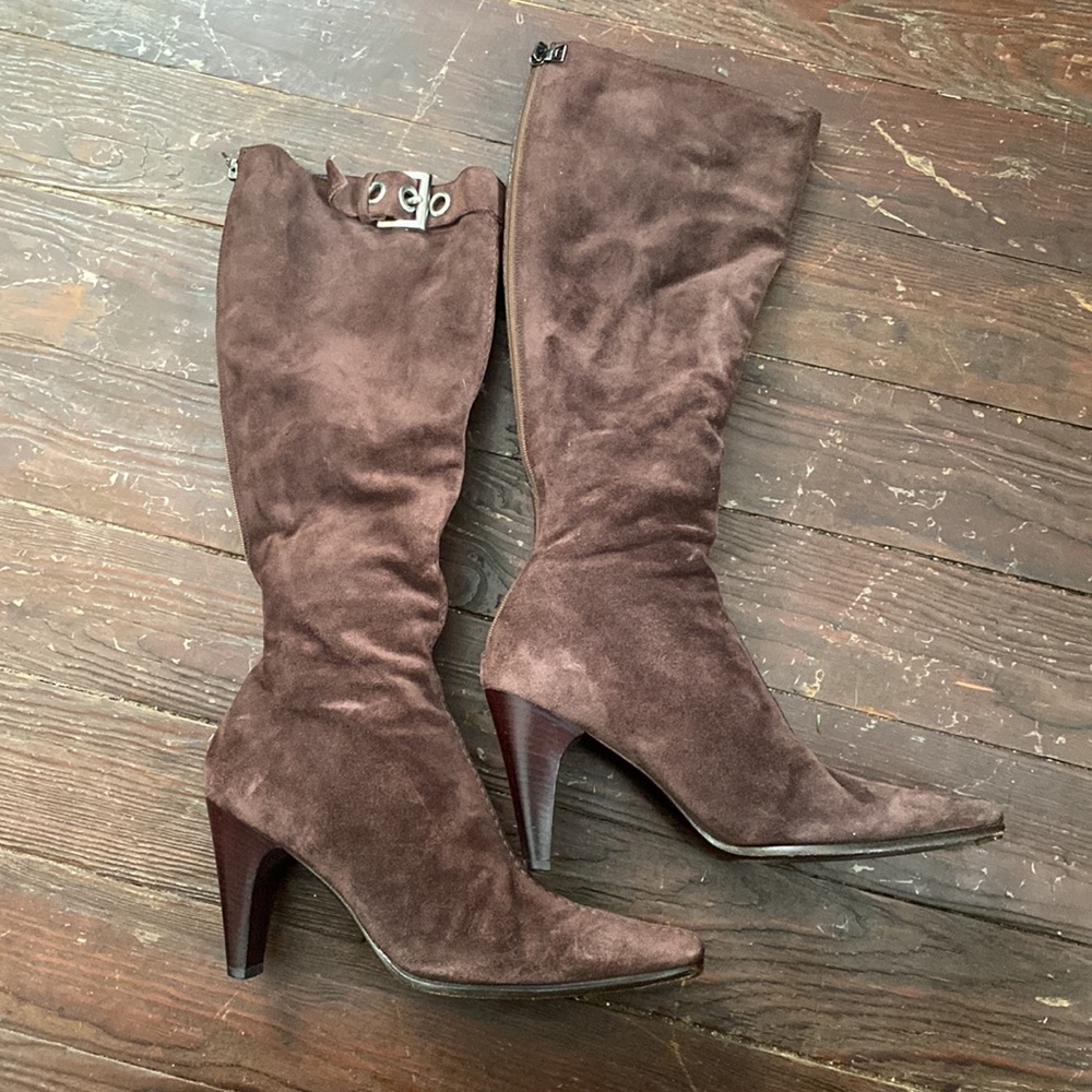 Brown tall suede Prada boots - Picture 2 of 6